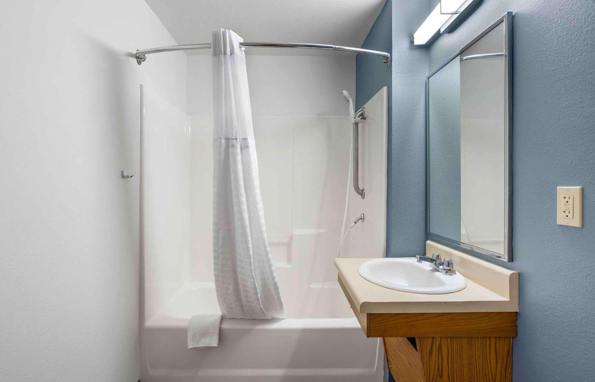 Extended Stay America Select Suites - Cleveland - Avon Экстерьер фото