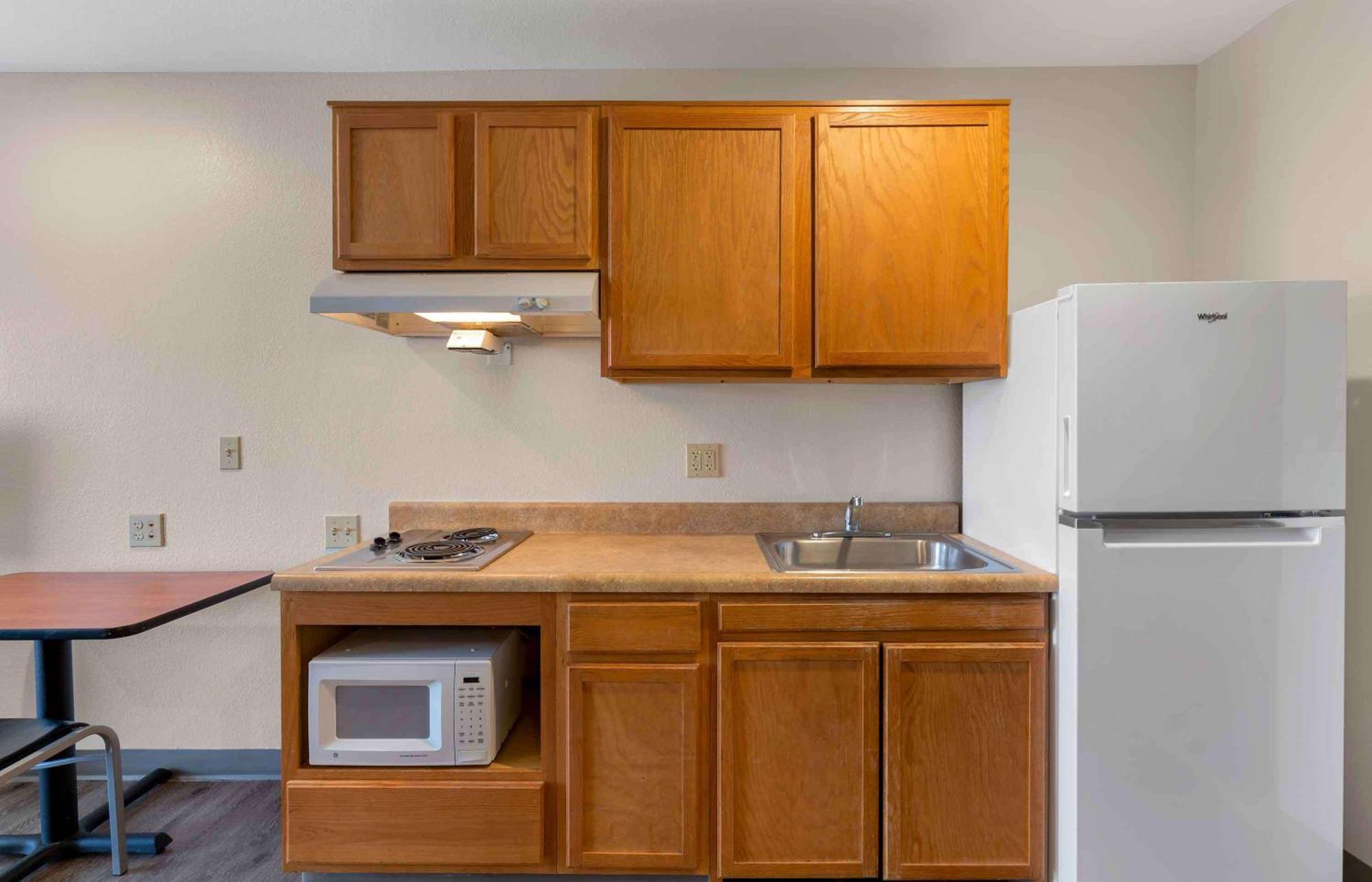Extended Stay America Select Suites - Cleveland - Avon Экстерьер фото